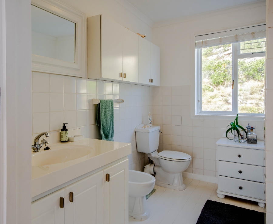 4 Bedroom Property for Sale in Pringle Bay Western Cape